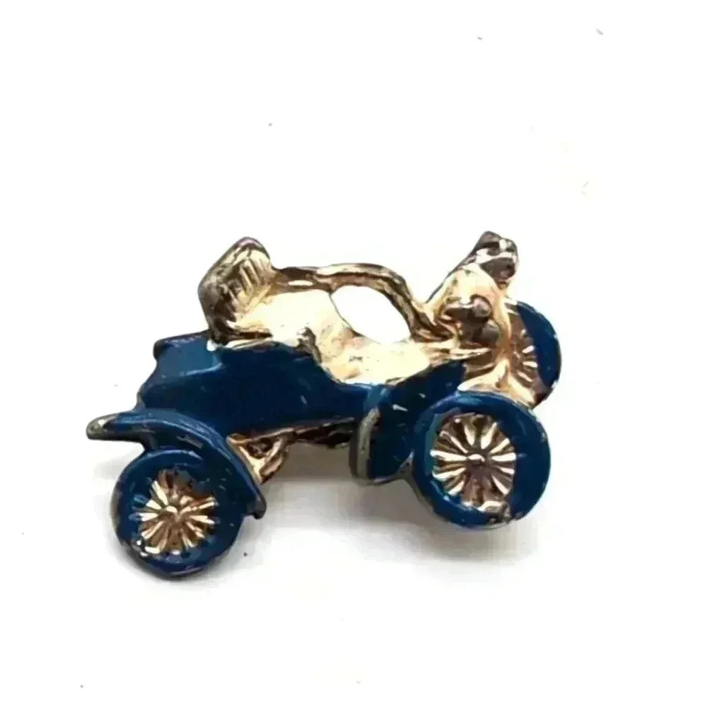 Enamel Model T Vintage Car Pin green and white
